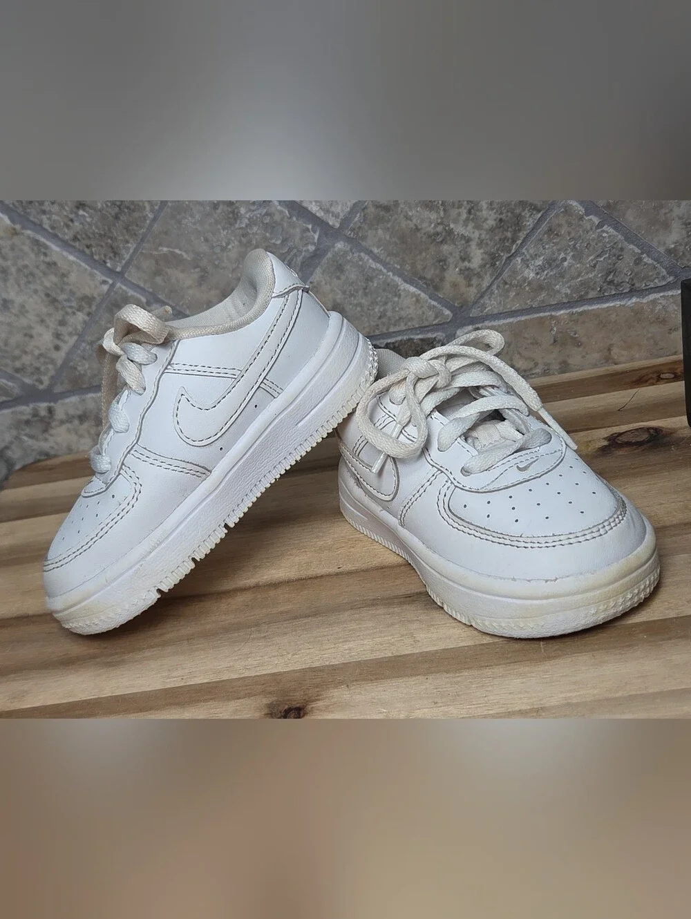 Nike Air Force 1 Kids White Faux Leather Sneakers with Swoosh Size 6 C Toddler